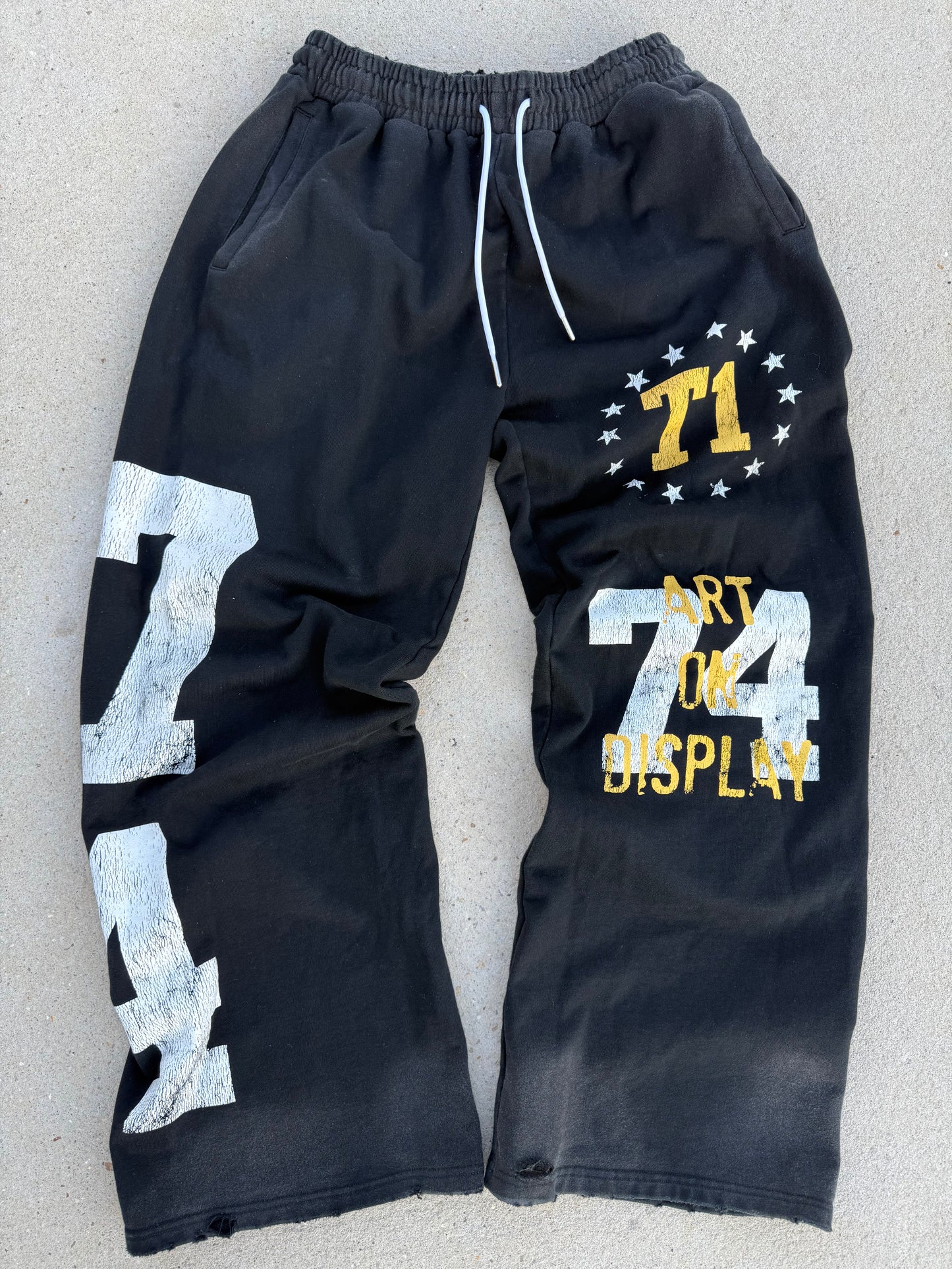 T1 Varisty Sweatpants